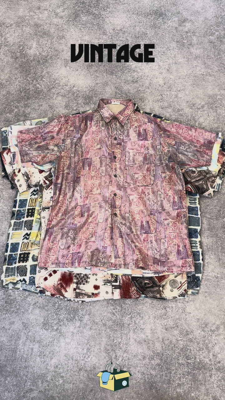 chemise-manches-courtes-motifs-annees-90-s-homme-vintage-vetement-grossiste-friperie-wholesaler-seconde-main-marque-occasion-textile-piece-80-90-2000-2010-french-pick