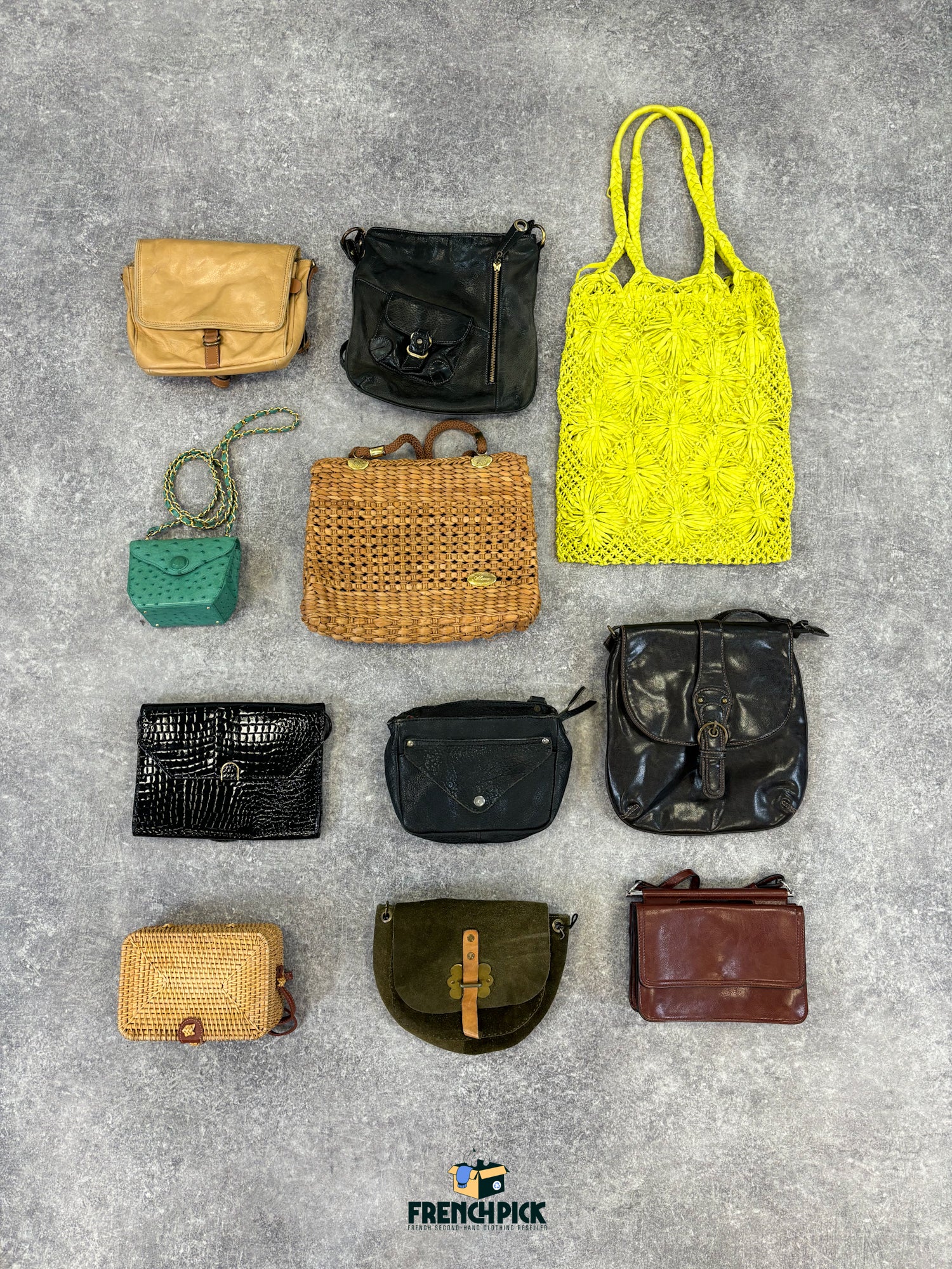 sac-a-main-moderne-grossiste-vintage-vetement-friperie-wholesaler-seconde-main-80-90-2000-2010