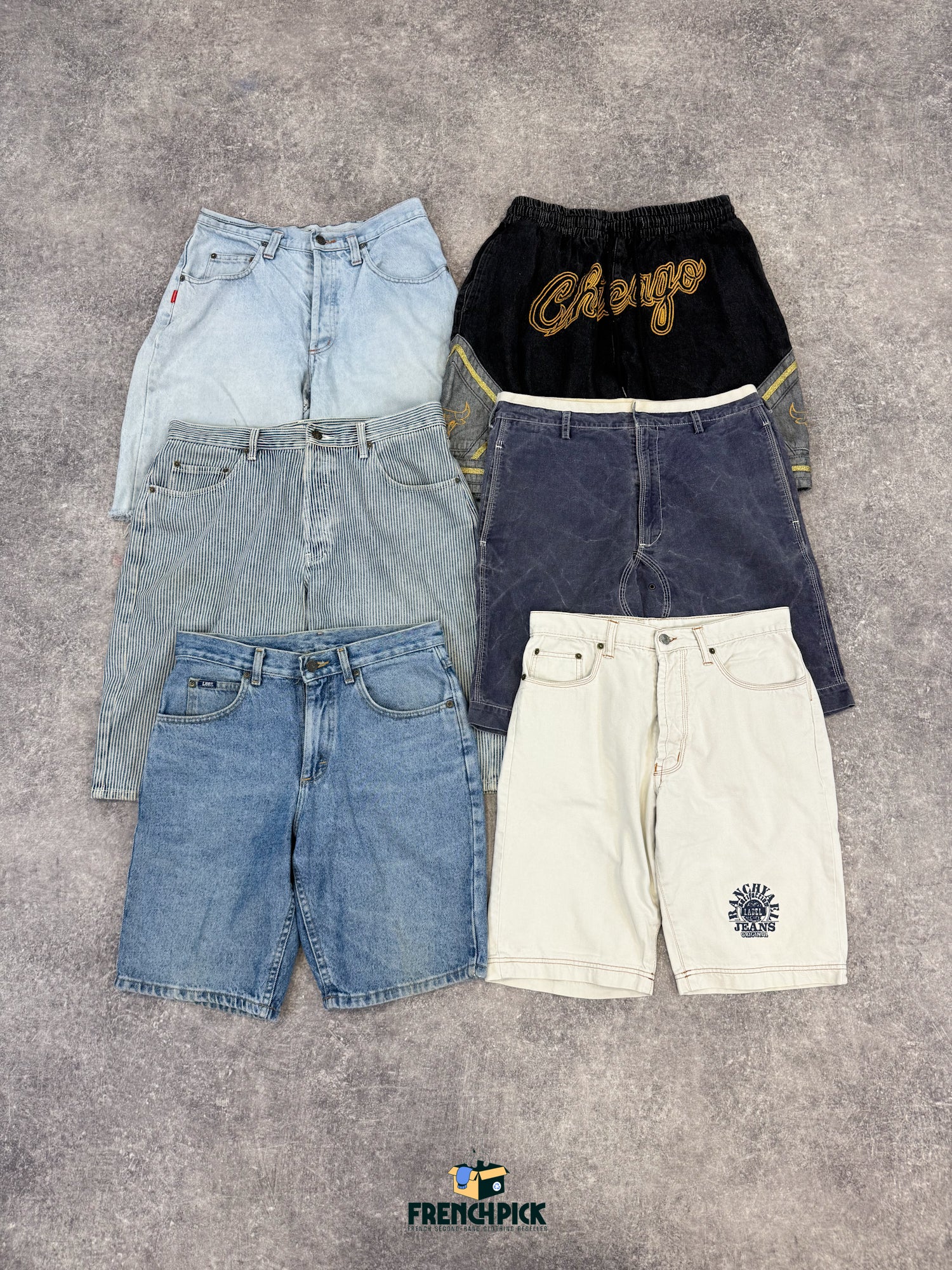 short-en-jean-homme-marque-moderne-vintage-vetement-grossiste-friperie-wholesaler-seconde-main-occasion-textile-piece-80-90-2000-2010