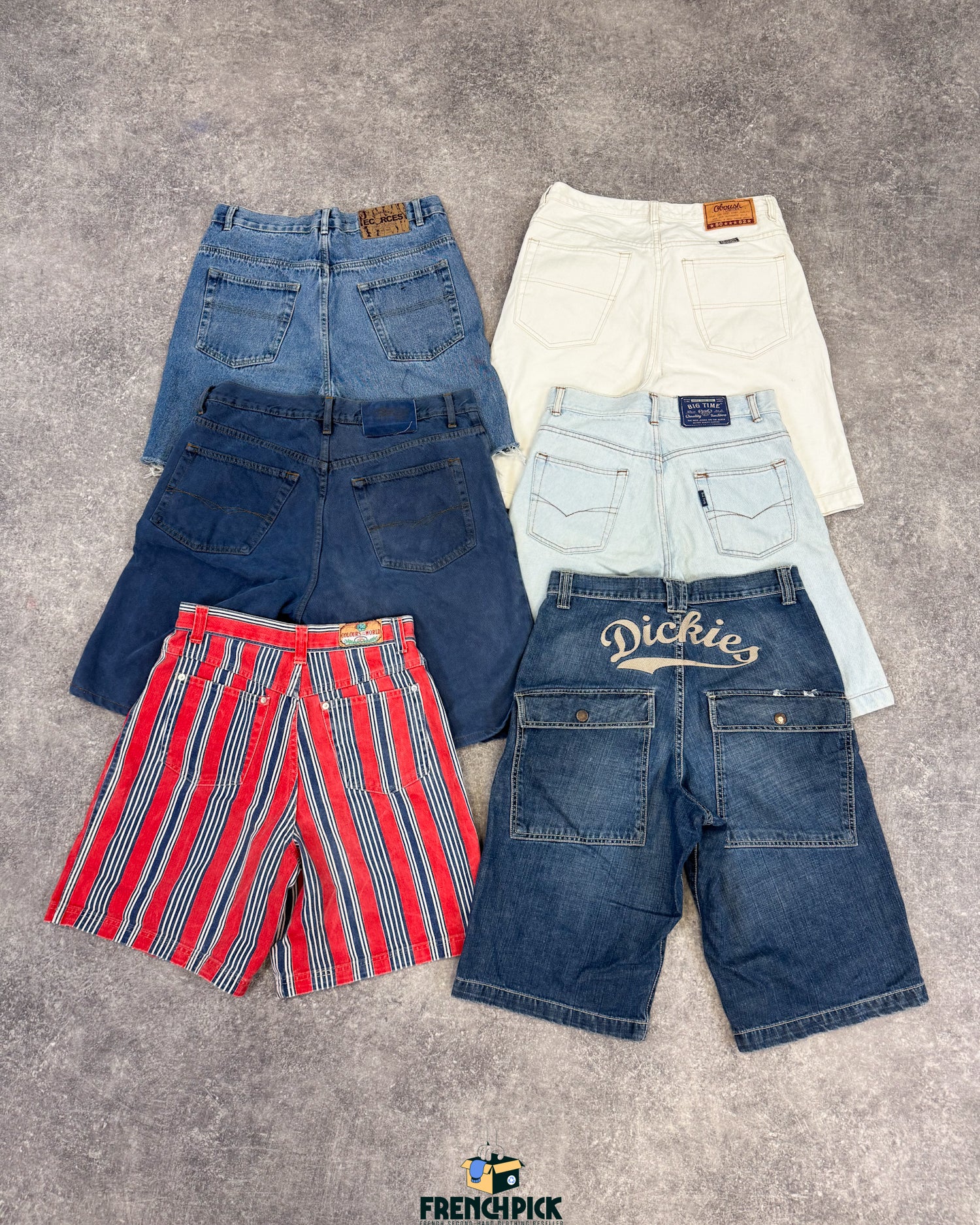 short-en-jean-homme-marque-moderne-vintage-vetement-grossiste-friperie-wholesaler-seconde-main-occasion-textile-piece-80-90-2000-2010