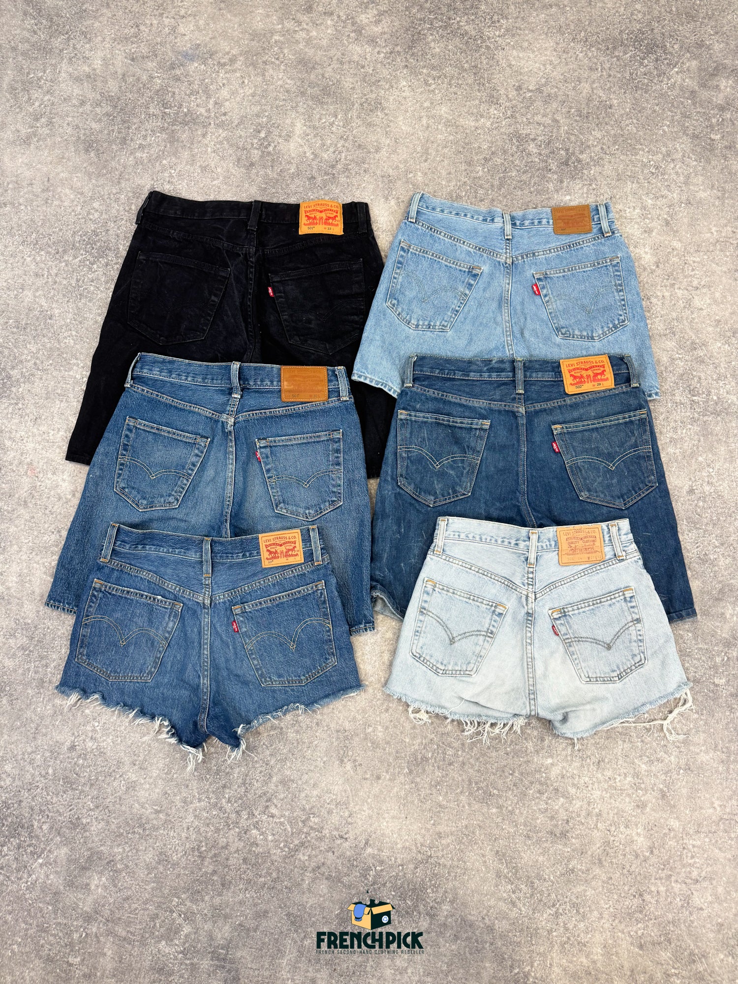 SHORT LEVI'S HOMME ET FEMME - 20KG