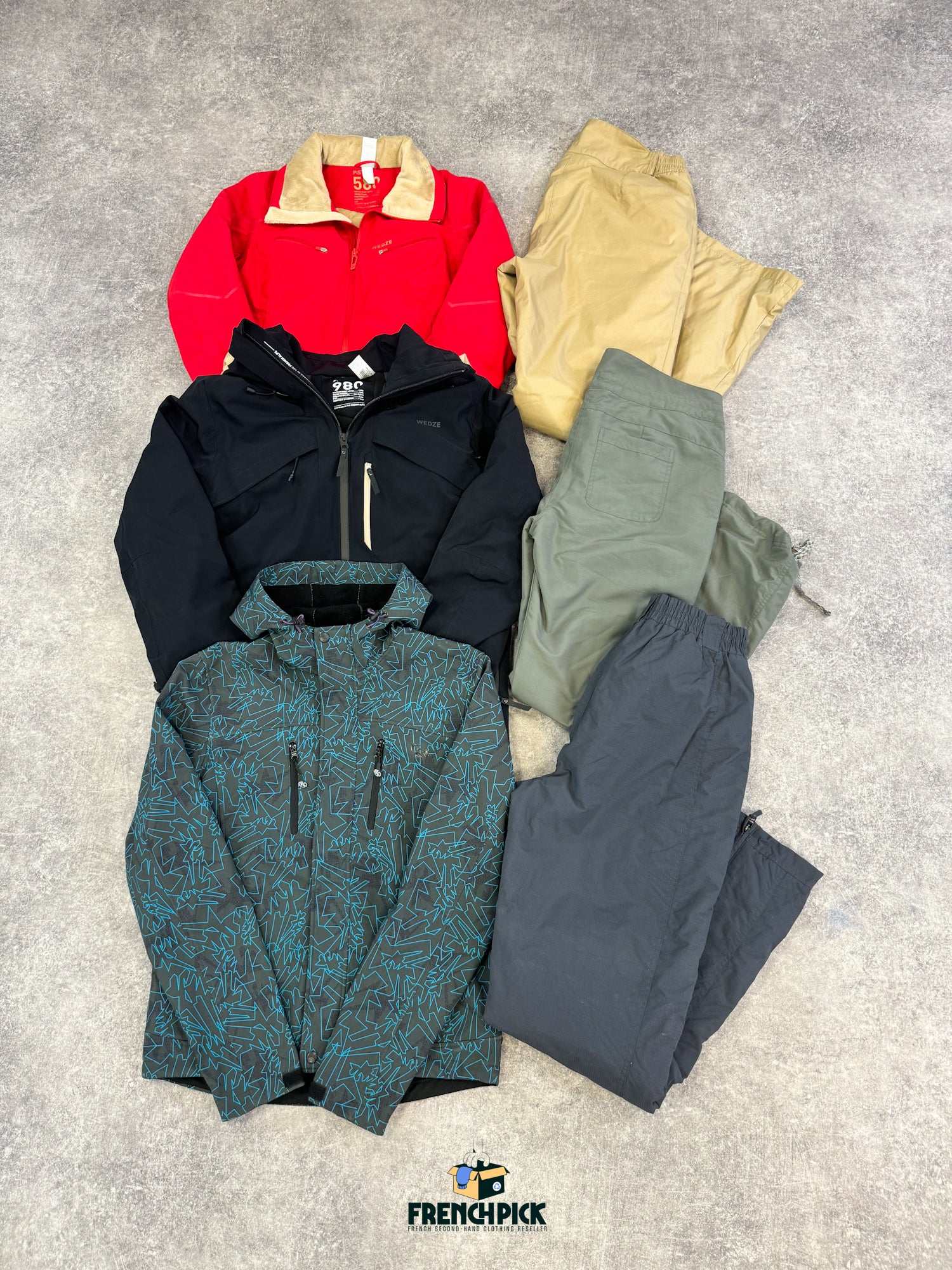 ski-combinaison-pantalon-neige-sport-montagne-hiver-femme-homme-technique