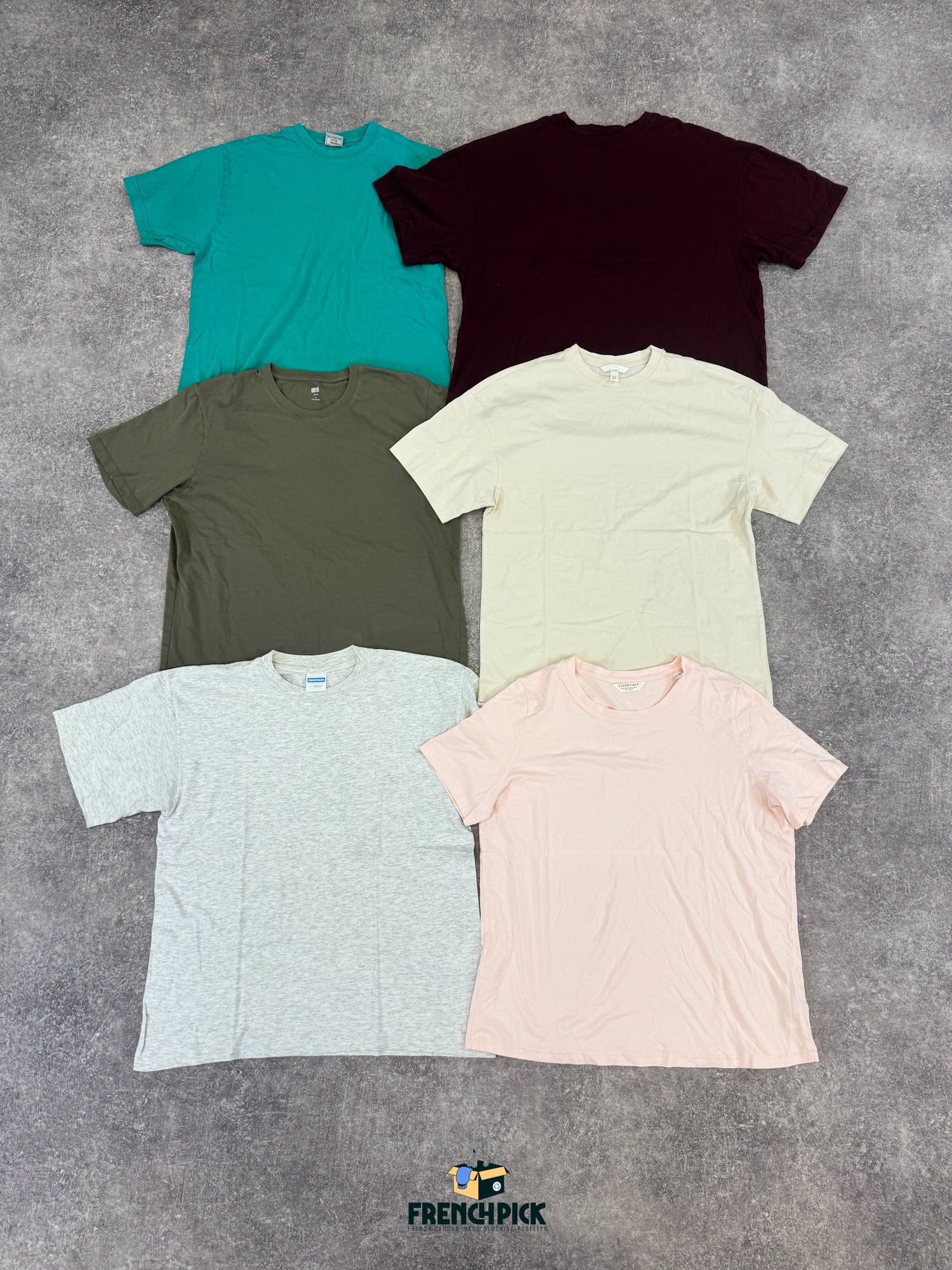 sweat-uni-upcycling-couleurs-basique-homme-femme-grossiste-vintage-moderne-vetement-friperie-wholesaler-seconde-main-80-90-2000-2010-french-pick