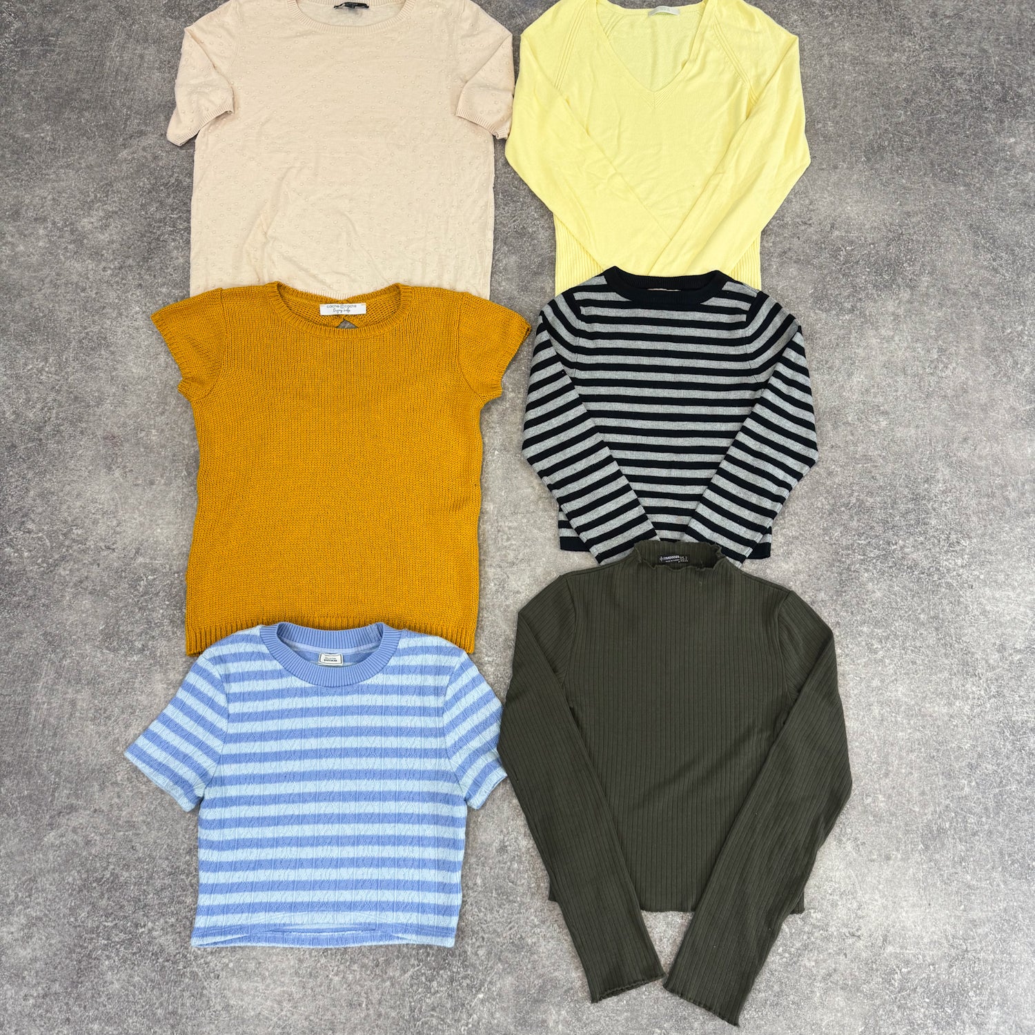 top-t-shirt-tricot-laine-femme-moderne-vintage-vetement-grossiste-friperie-wholesaler-seconde-main-marque-occasion-textile-piece-80-90-2000-2010-french-pick