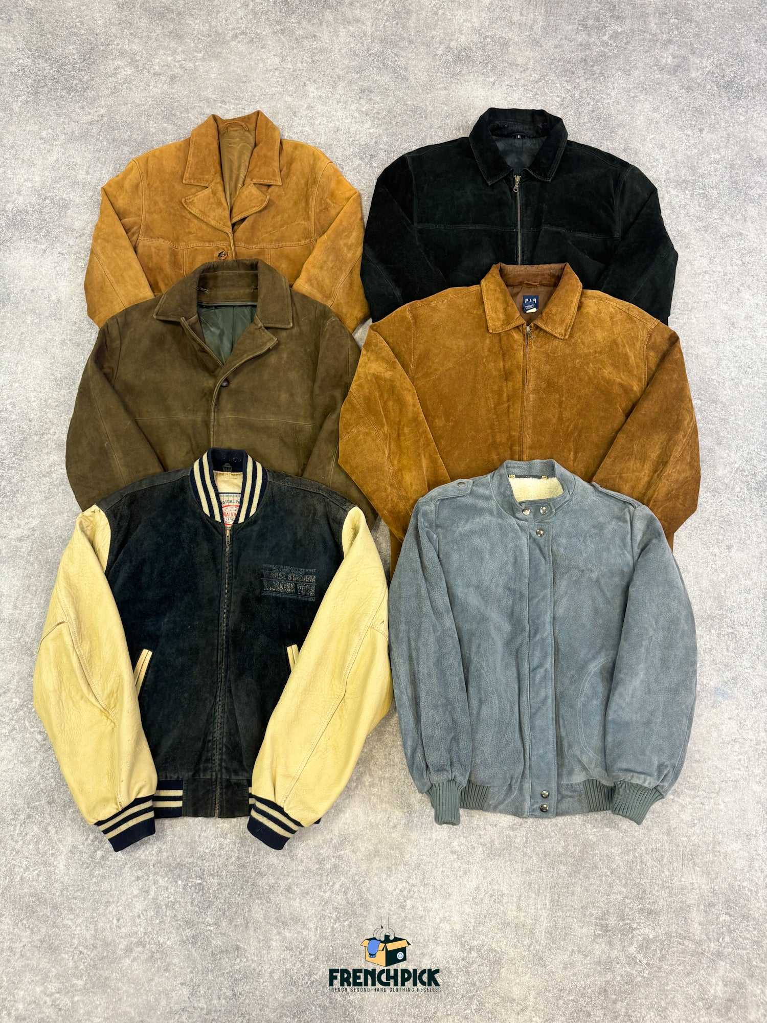 veste-daim-homme-grossiste-vintage-vetement-friperie-wholesaler-seconde-main-80-90-2000-2010